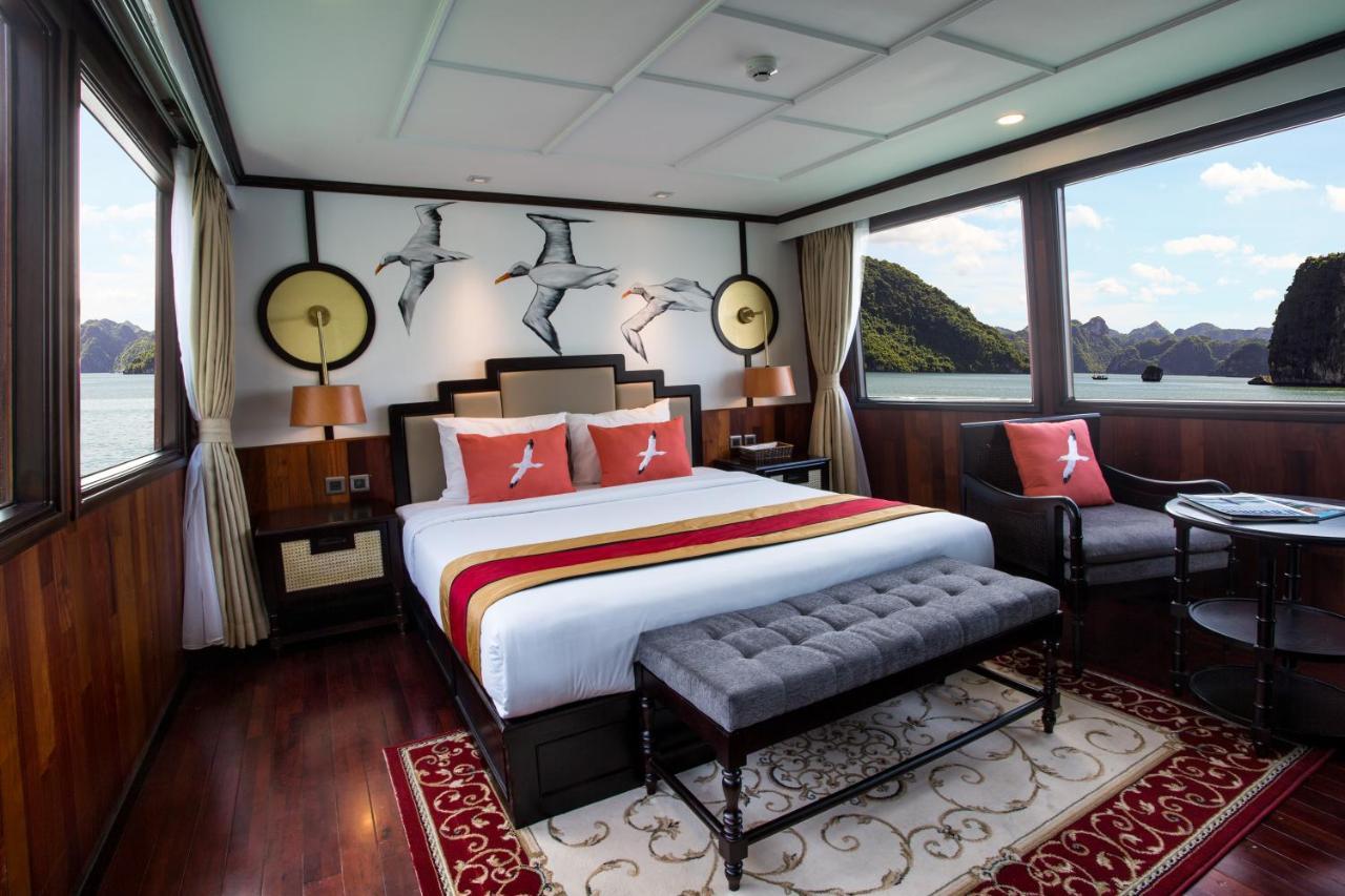 Emeraude Classic Cruises Ha Long Exterior photo