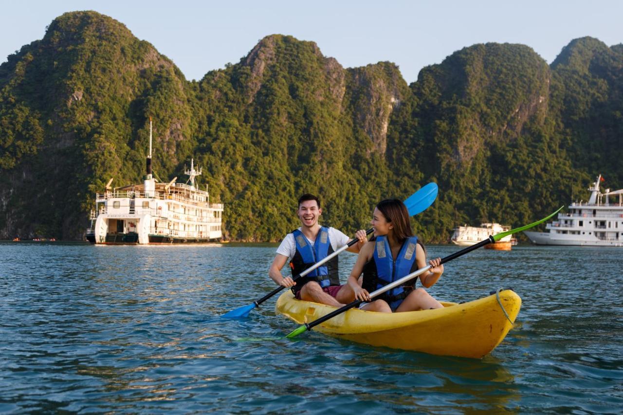 Emeraude Classic Cruises Ha Long Exterior photo