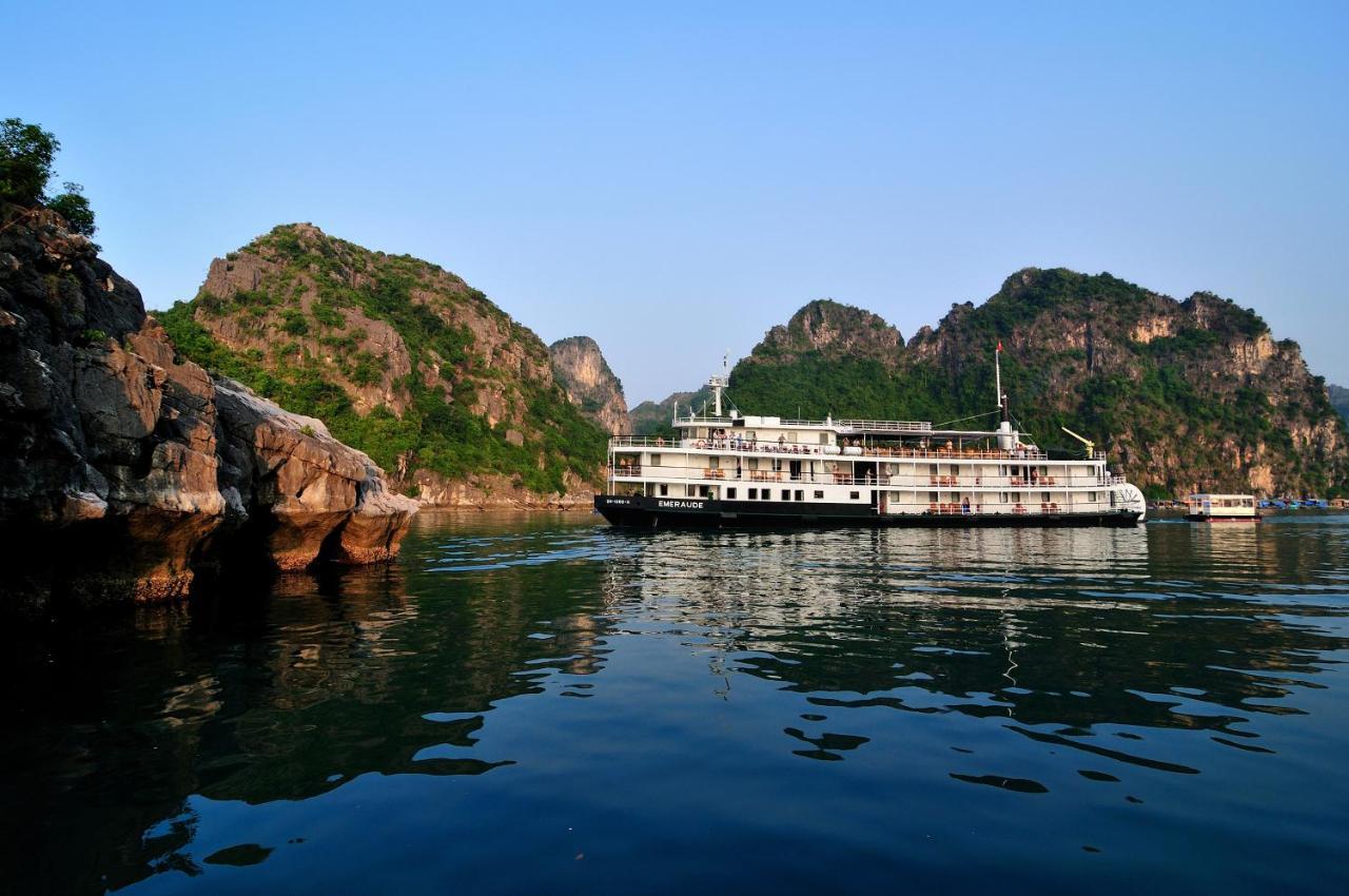 Emeraude Classic Cruises Ha Long Exterior photo